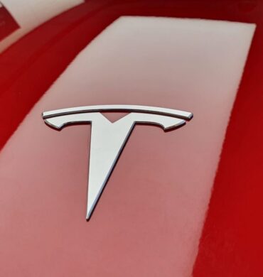 Tesla: Accionistas Aprueban Sueldo de $56,000 Millones para Elon Musk y Traslado a Texas